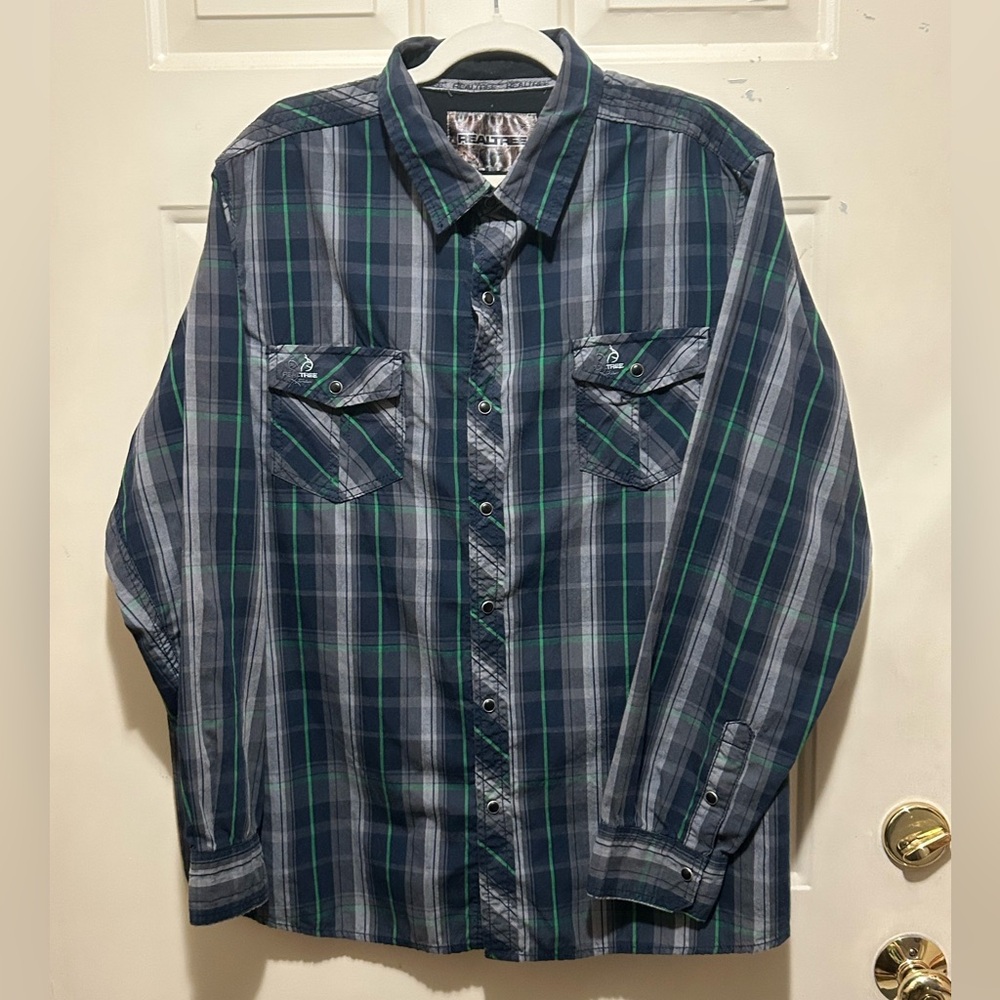 Realtree Long sleeve Button up